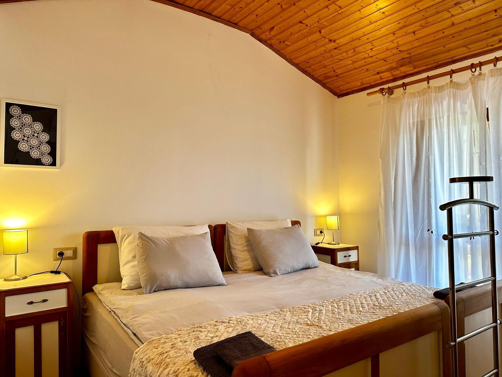 Casa Rustica Appartement Buici  Buitenkant foto