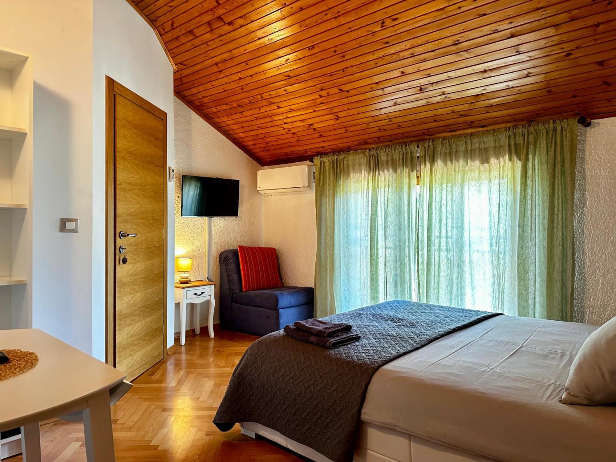 Casa Rustica Appartement Buici  Buitenkant foto